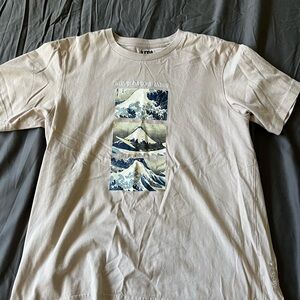 Uniqlo Cream and Blue Graphic Short Sleeve Tee